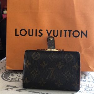 Authentic Louis Vuitton Kisslock (short)Wallet